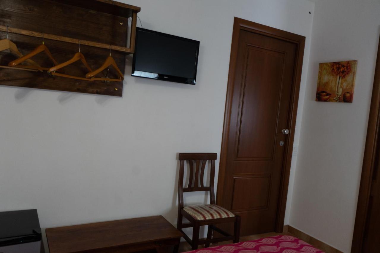 B&B 4 Stagioni Dattilo Bagian luar foto