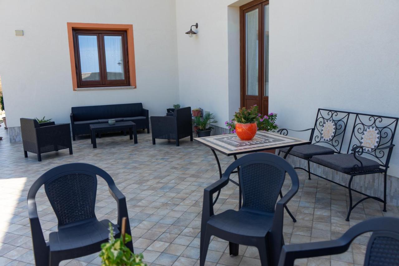 B&B 4 Stagioni Dattilo Bagian luar foto